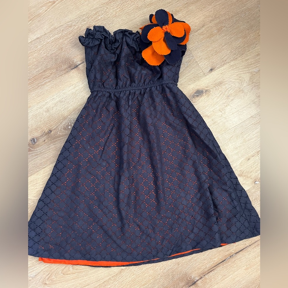 women’s Size Medium JUDITH MARCH Strapless Navy Crochet Lace dress W/ Flower